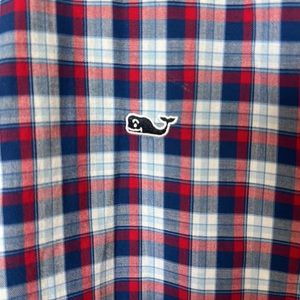 Boys Whale Vineyard Vines Shirt. Size M (12-14)